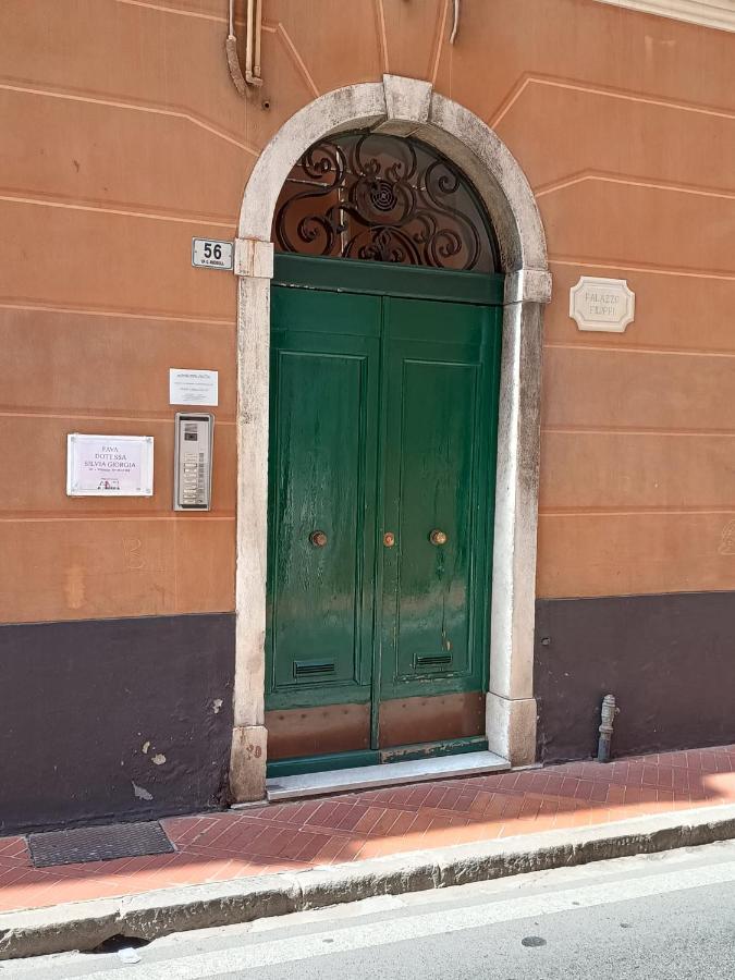 Casa Alexandra In Centro E A Pochi Passi Dal Mare Apartment Imperia Exterior foto